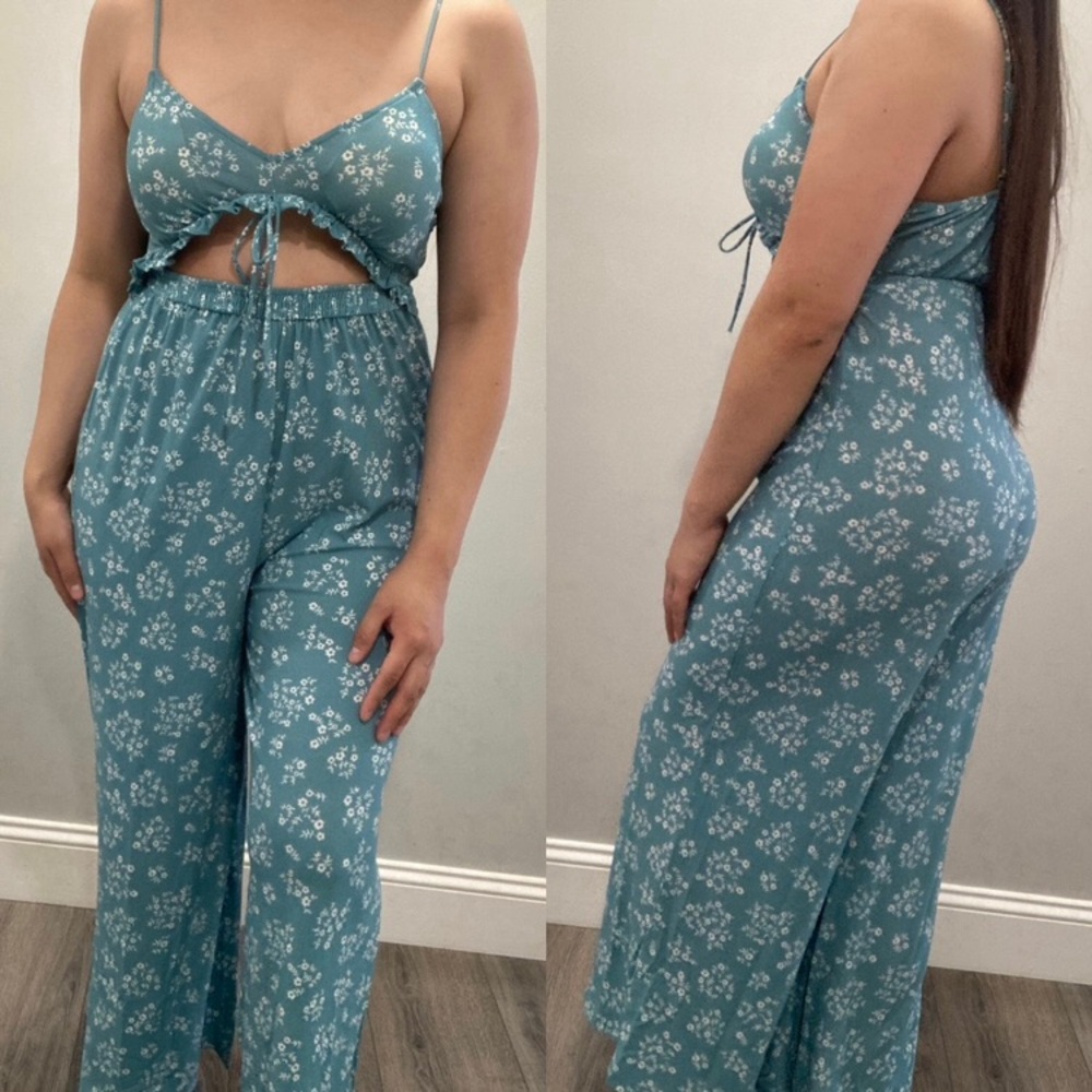 Pants jumpsuit flowy straight leg